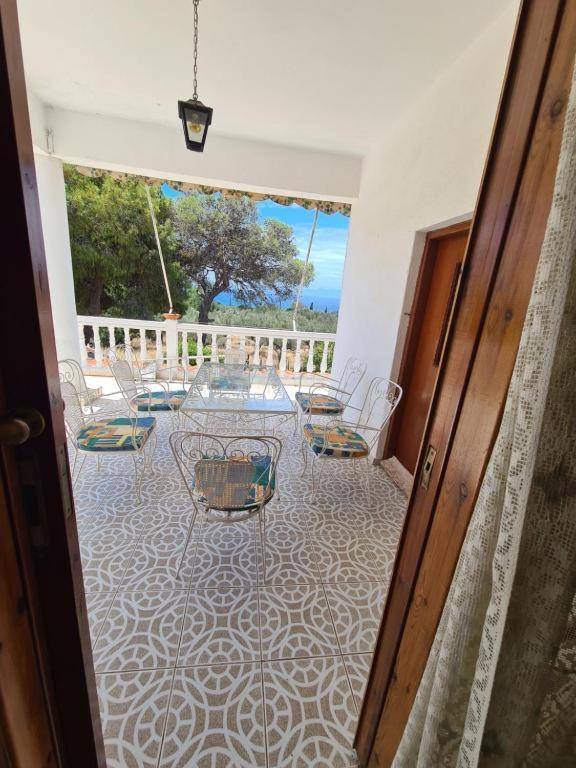 Το Κτήμα Της Ελιάς Του Τάκη Guest House Paralia Demonias ภายนอก รูปภาพ