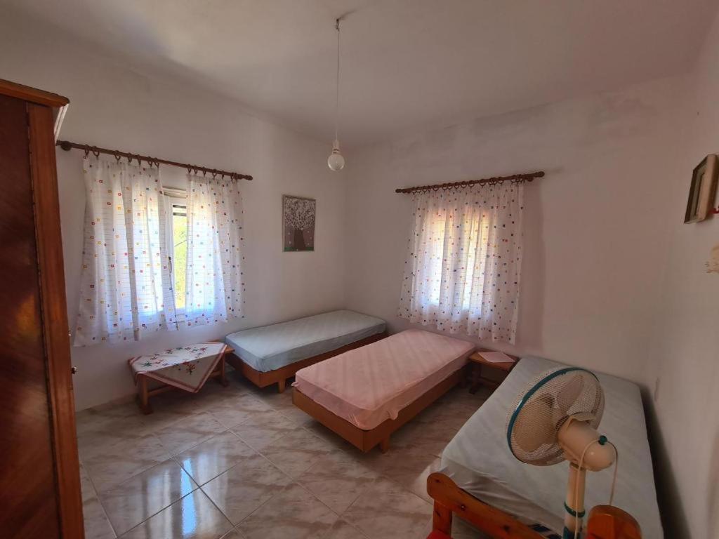 Το Κτήμα Της Ελιάς Του Τάκη Guest House Paralia Demonias ภายนอก รูปภาพ
