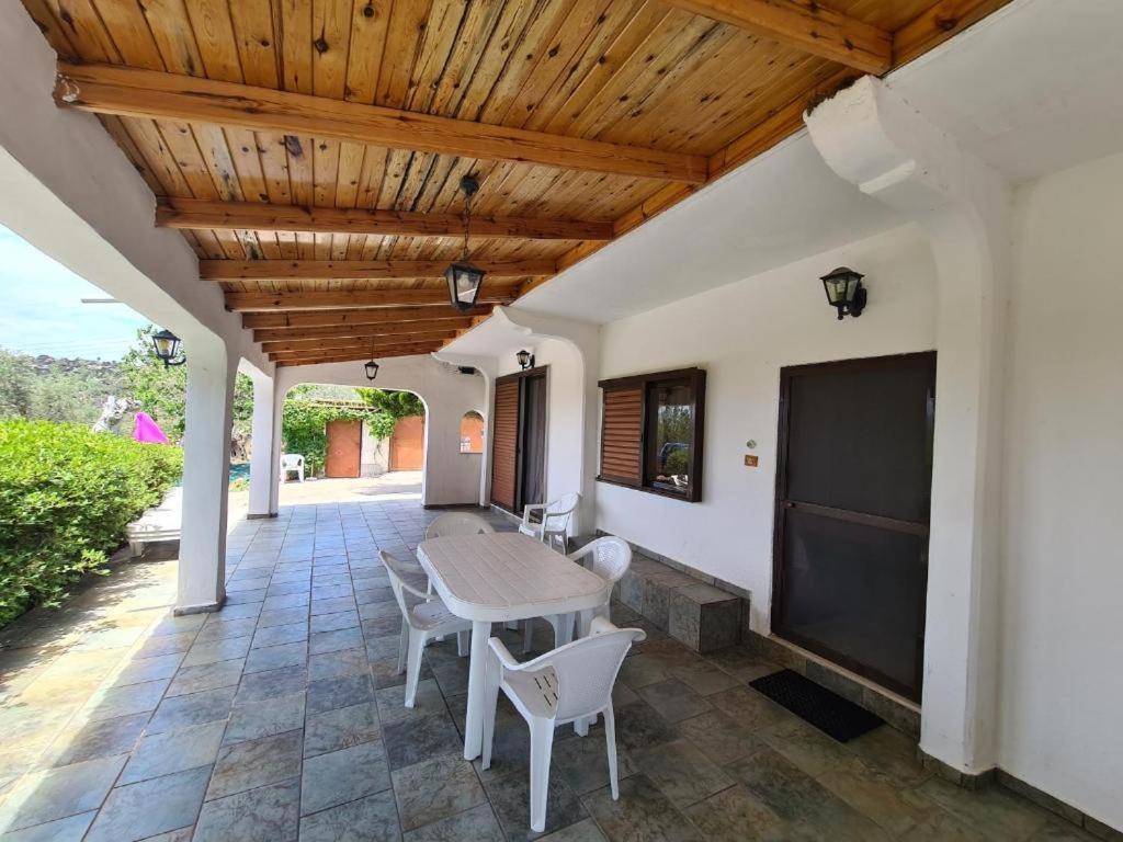 Το Κτήμα Της Ελιάς Του Τάκη Guest House Paralia Demonias ภายนอก รูปภาพ